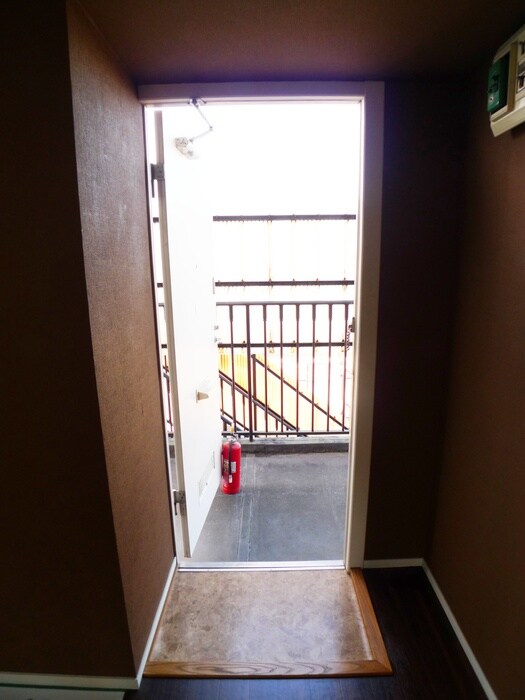 物件内観写真17　(廊下)