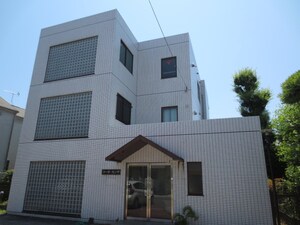 コーポカンザ本牧外観写真