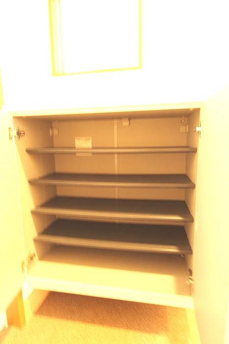 物件内観写真15　(靴箱)