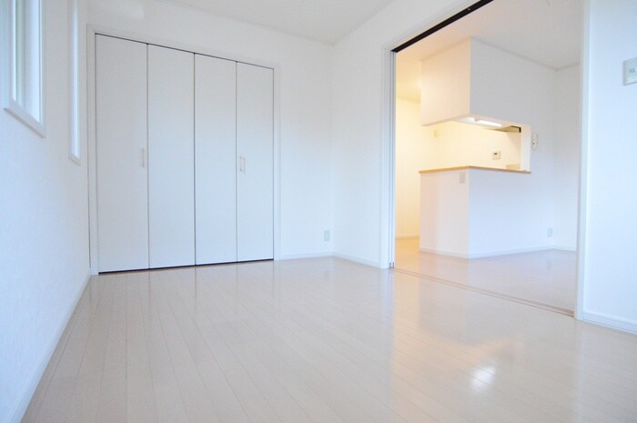 物件内観写真14　(居室)