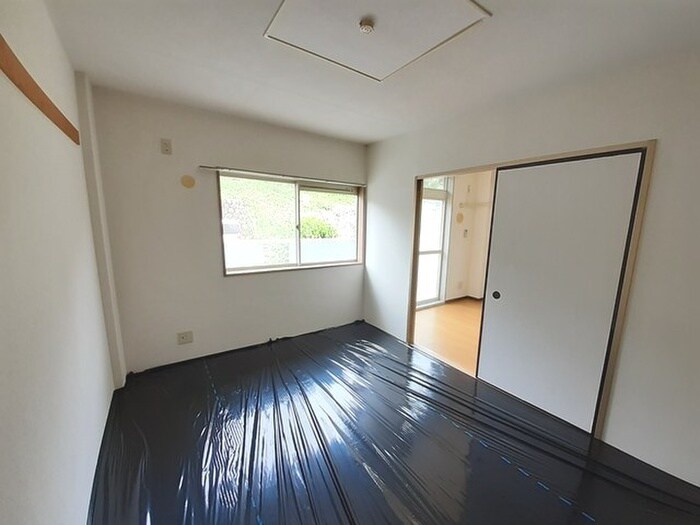 物件内観写真8　(居室)