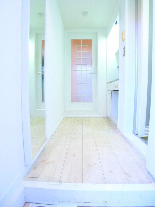 物件内観写真17　(玄関)