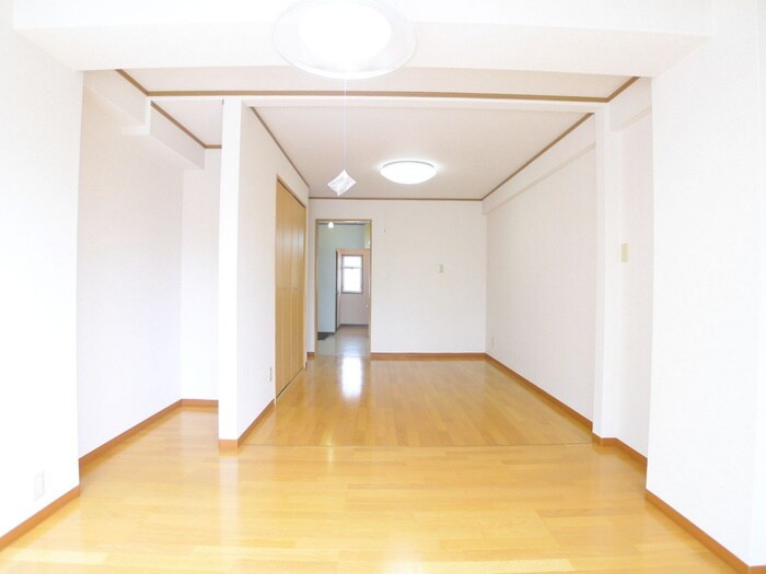 物件内観写真7　(居室)