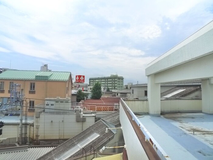 物件内観写真22　(室内からの展望)