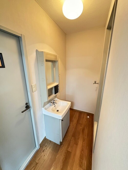 物件内観写真11　(洗面)