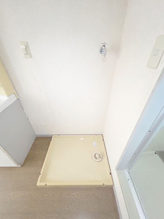 物件内観写真21　(洗濯機置場)