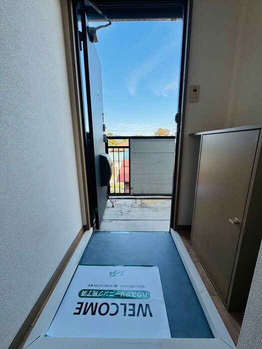 物件内観写真15　(玄関)