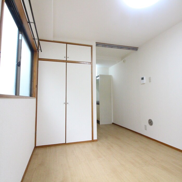 物件内観写真10　(居室)