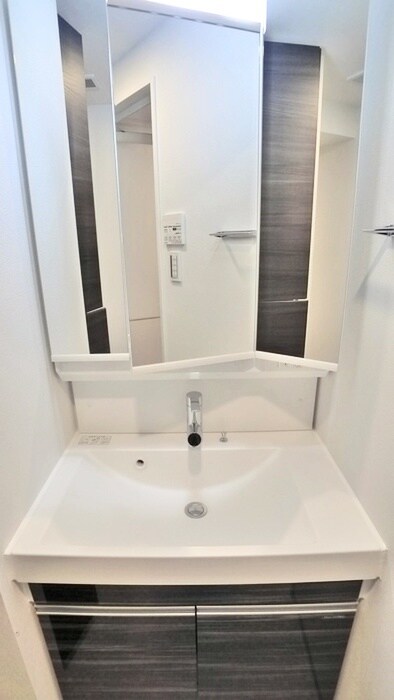 物件内観写真12　(洗面)