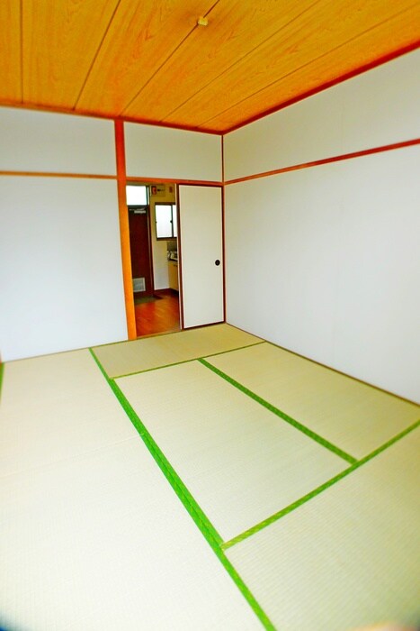 物件内観写真4　(居室)