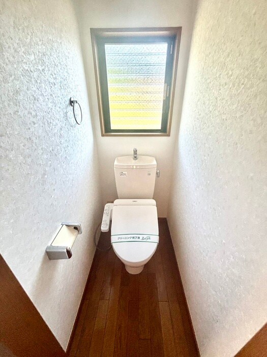 物件内観写真15　(トイレ)