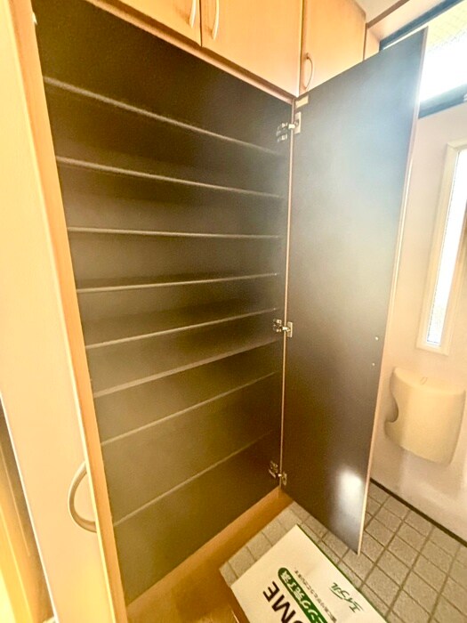 物件内観写真19　(靴箱)