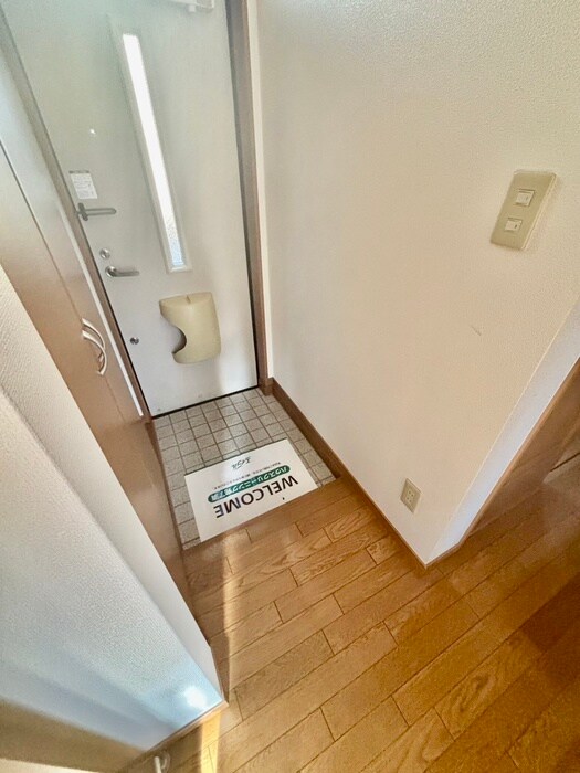 物件内観写真20　(玄関)