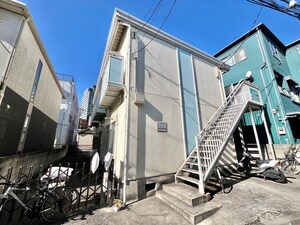 マーチハイツ外観写真