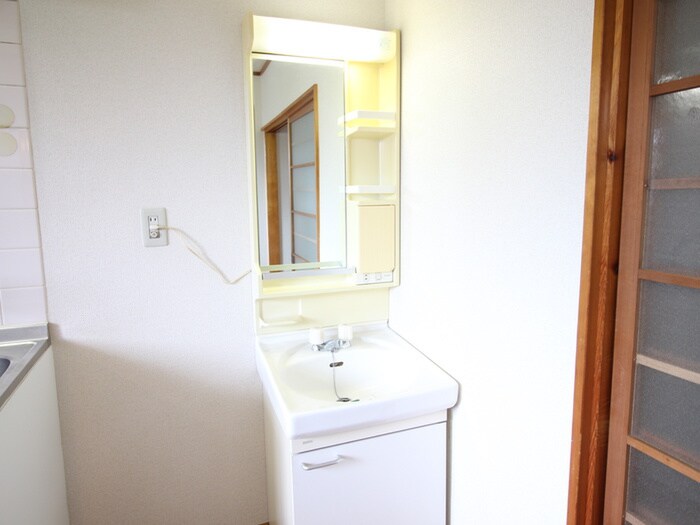 ｺｽﾓﾛｲﾔﾙの洗面