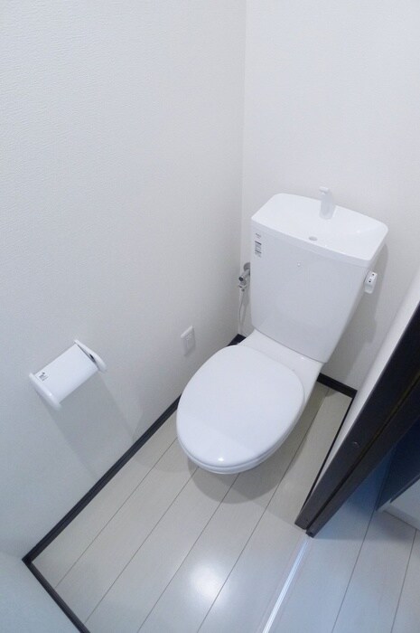 物件内観写真13　(トイレ)