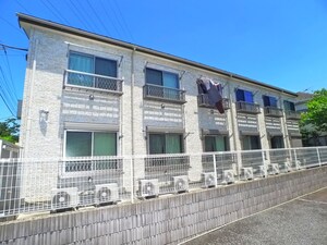 クリスタル竹の塚外観写真