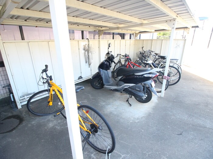 物件外観写真4　(建物設備)