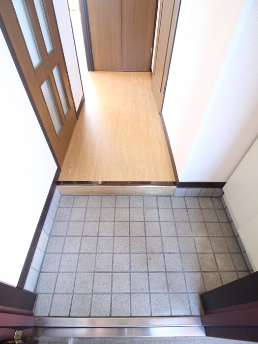 物件内観写真14　(玄関)
