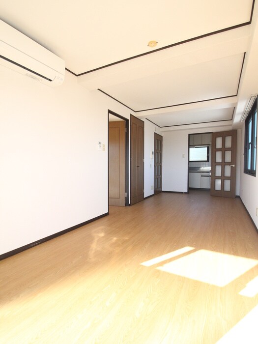 物件内観写真18　(居室)