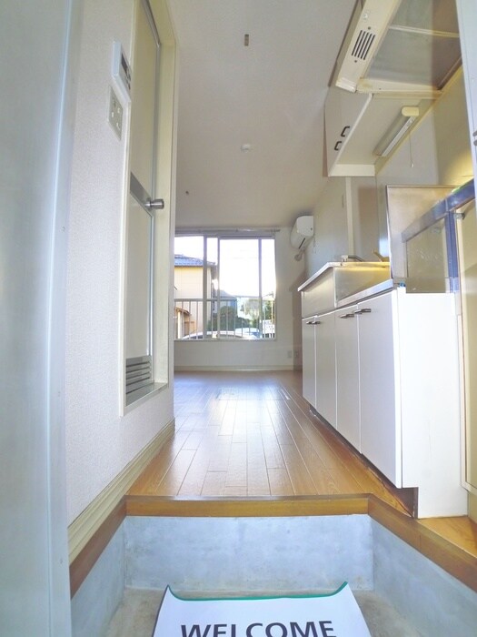 物件内観写真9　(玄関)