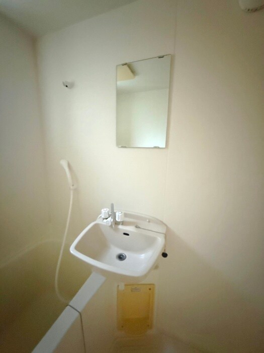 物件内観写真8　(洗面)