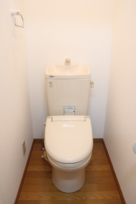 物件内観写真9　(トイレ)