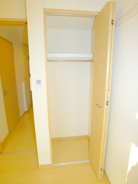 物件内観写真12　(収納)