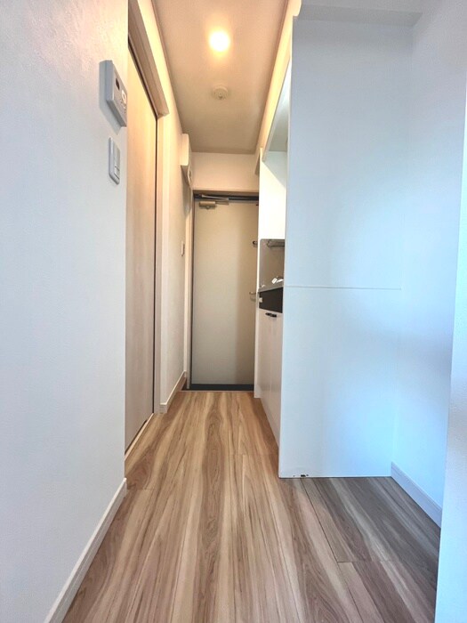 物件内観写真14　(廊下)