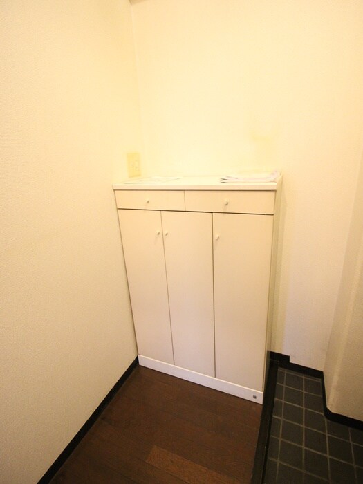 物件内観写真15　(靴箱)
