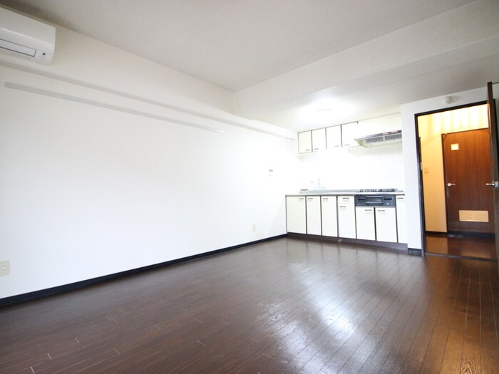 物件内観写真22　(廊下)