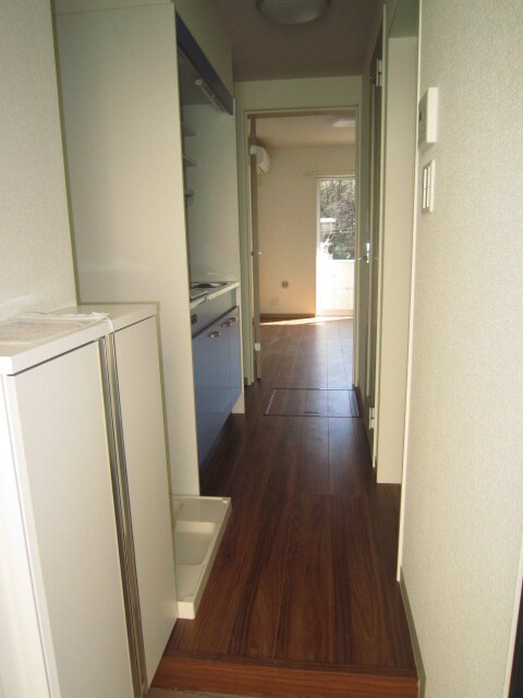 物件内観写真7　(廊下)