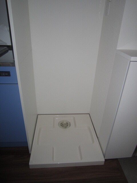 物件内観写真14　(洗濯機置場)