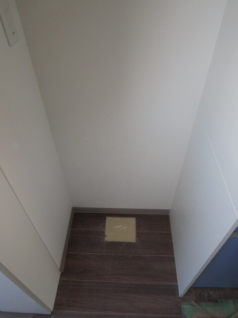 物件内観写真15　(洗濯機置場)