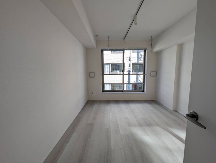 物件内観写真19　(室内からの展望)