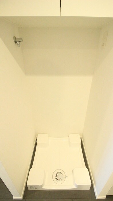 物件内観写真10　(洗濯機置場)