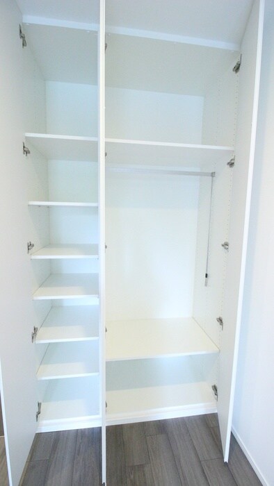 物件内観写真11　(収納)