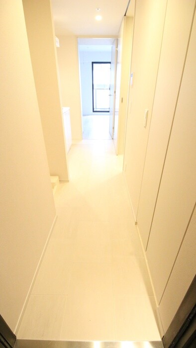 物件内観写真14　(玄関)