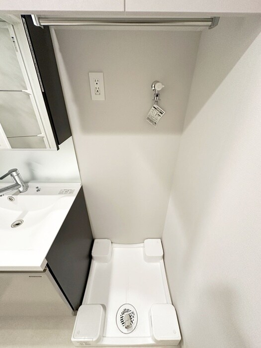 物件内観写真12　(洗濯機置場)