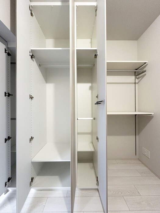 物件内観写真15　(収納)