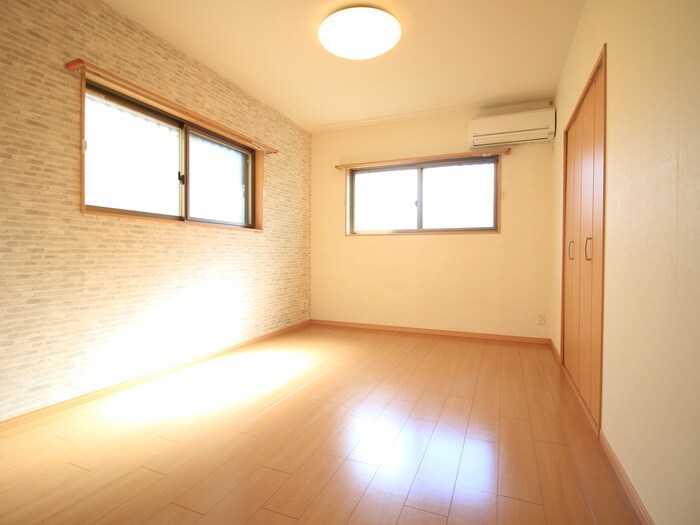 物件内観写真8　(居室)