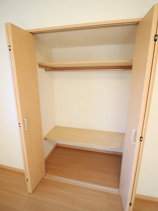 物件内観写真10　(収納)