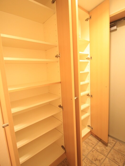 物件内観写真17　(靴箱)