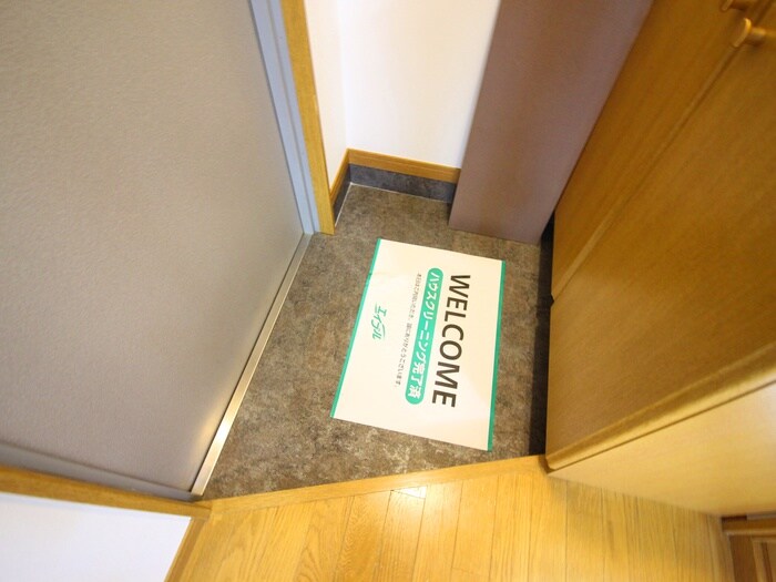 物件内観写真10　(玄関)