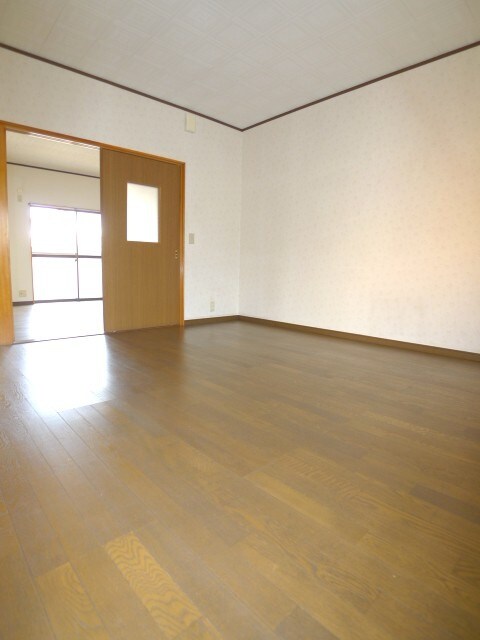 物件内観写真4　(ベランダ・バルコニー)