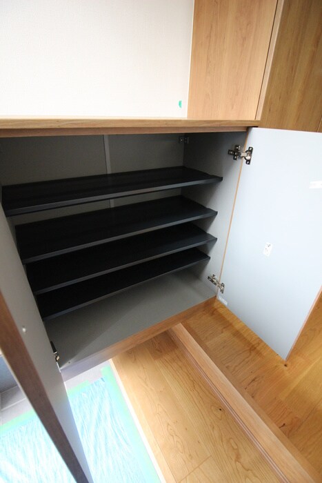 物件内観写真18　(靴箱)