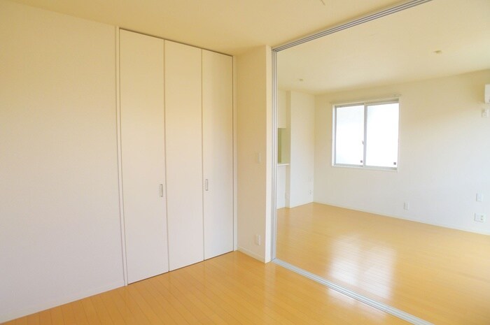 物件内観写真10　(居室)