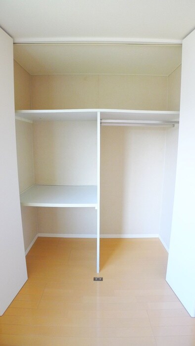 物件内観写真13　(収納)