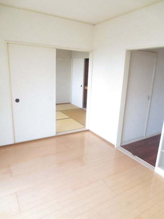 物件内観写真14　(居室)