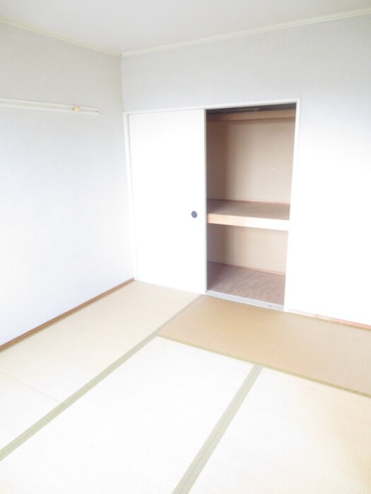 物件内観写真15　(居室)